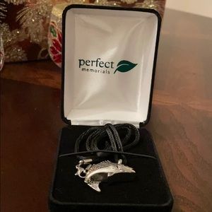 Memorial necklace